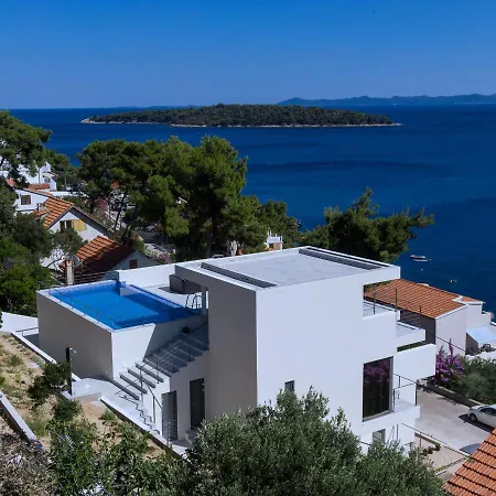 Desire Villa Prižba
